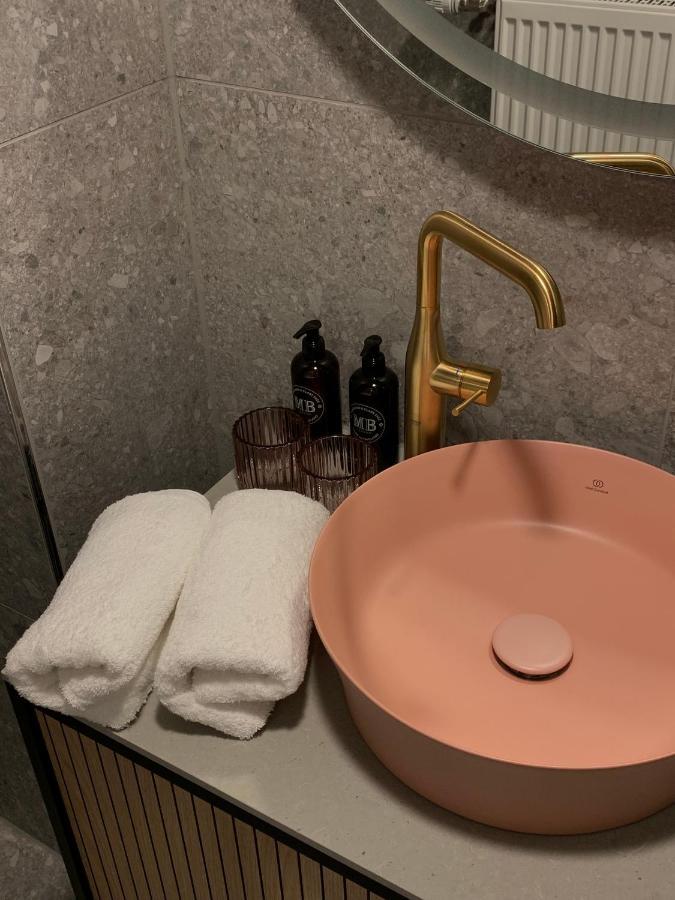Bob W Peterhof Aparthotel Freising Exteriör bild