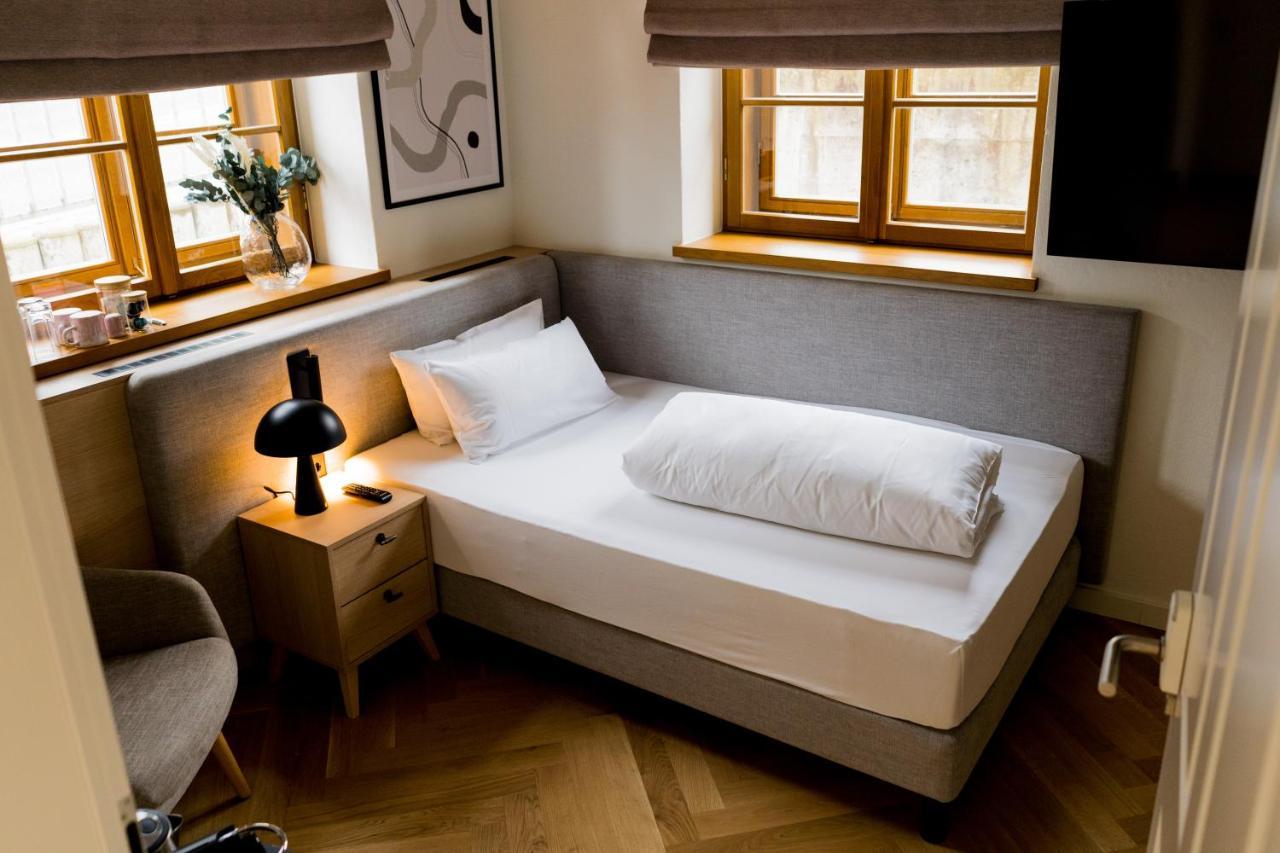 Bob W Peterhof Aparthotel Freising Exteriör bild